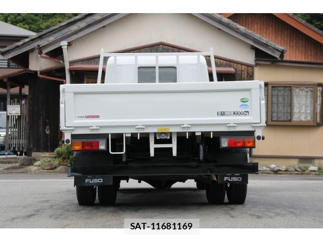 MITSUBISHI FUSO CANTER 2018-08 8003175-4