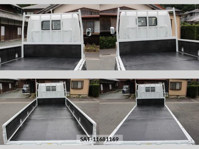 MITSUBISHI FUSO CANTER 2018-08 8003175-5