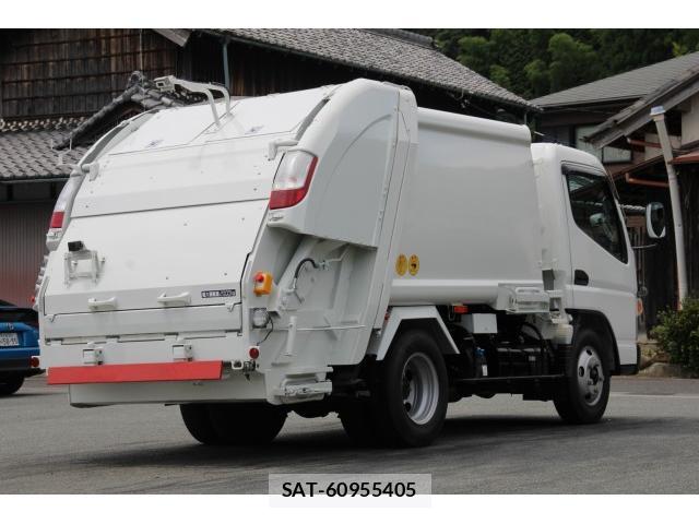 MITSUBISHI FUSO CANTER 2020-08 8003178-6