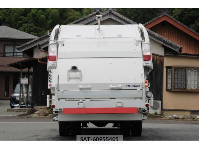 MITSUBISHI FUSO CANTER 2020-08 8003178-7