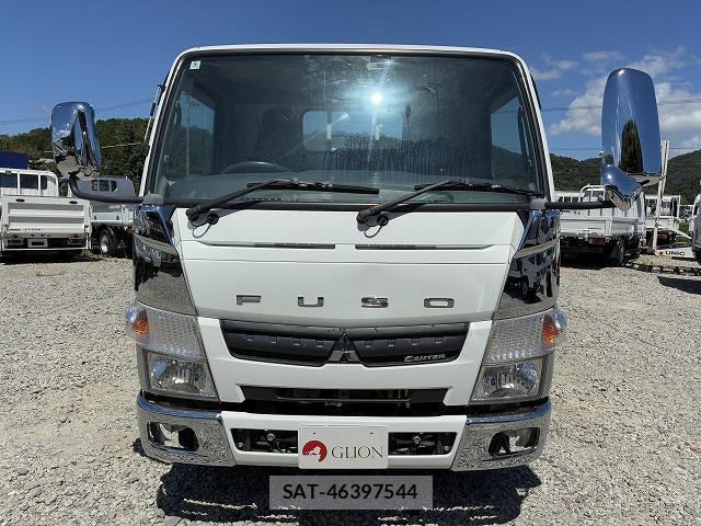 MITSUBISHI FUSO CANTER 2016-04 8010662-1