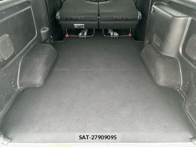 Nissan Caravan 2022-06 8008813-12