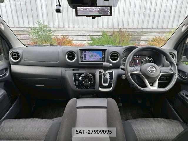 Nissan Caravan 2022-06 8008813-4