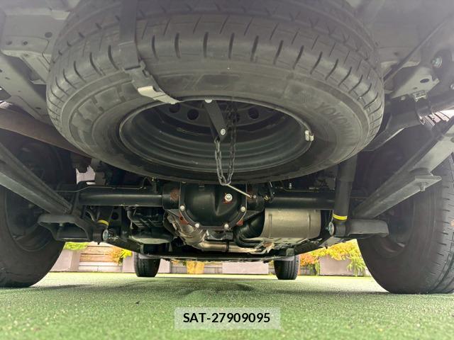 Nissan Caravan 2022-06 8008813-8