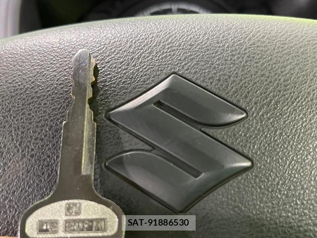 Suzuki CARRY TRUCK 2016-10 8008792-6