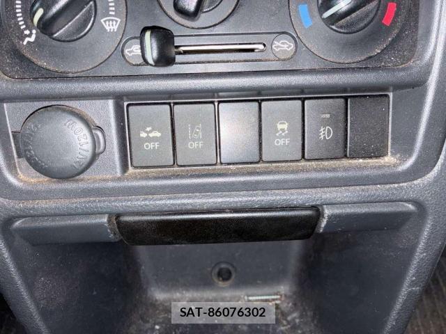 Suzuki CARRY TRUCK 2021-06 8009801-6
