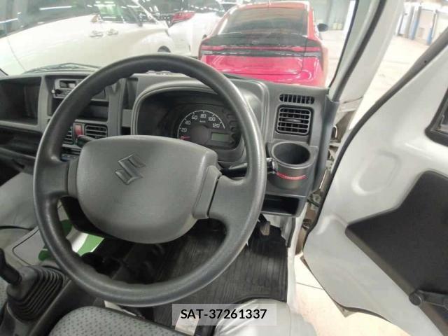 Suzuki CARRY TRUCK 2015-12 8009803-2