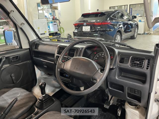 Suzuki CARRY TRUCK 2012-11 8012051-3