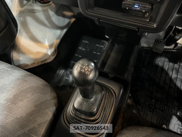 Suzuki CARRY TRUCK 2012-11 8012051-4
