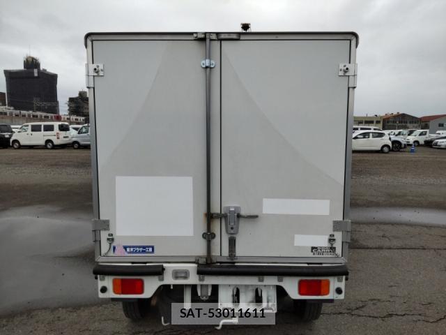 Suzuki CARRY TRUCK 2022-07 8012081-3