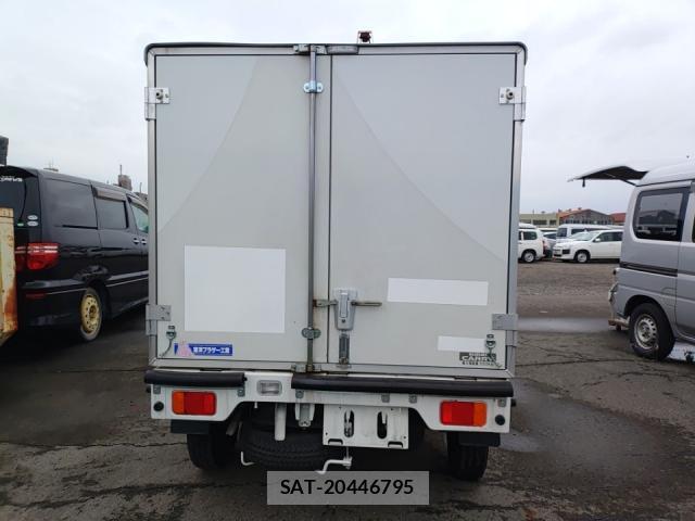 Suzuki CARRY TRUCK 2022-07 8012082-3
