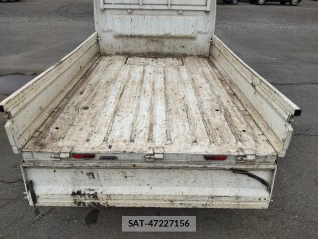Suzuki CARRY TRUCK 2019-06 8012111-5