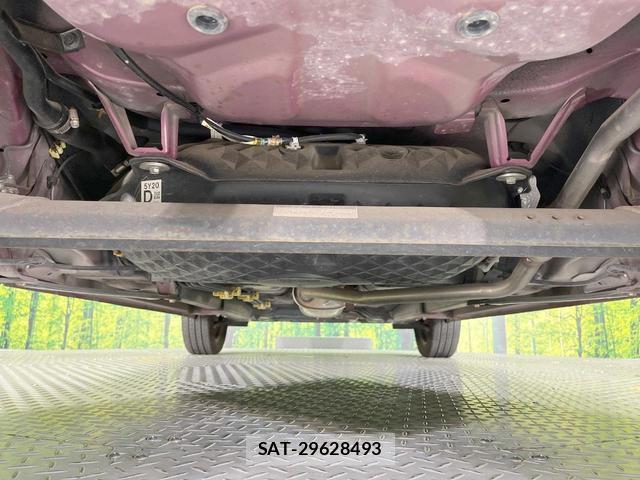Daihatsu CAST 2015-12 8005782-18