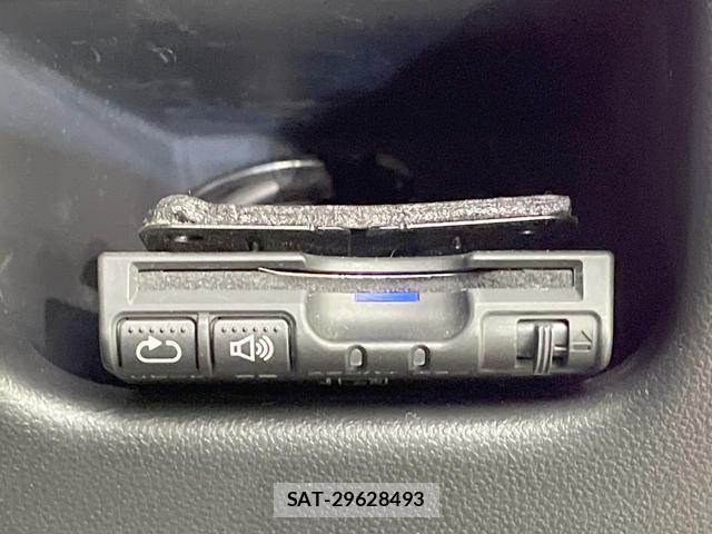 Daihatsu CAST 2015-12 8005782-5