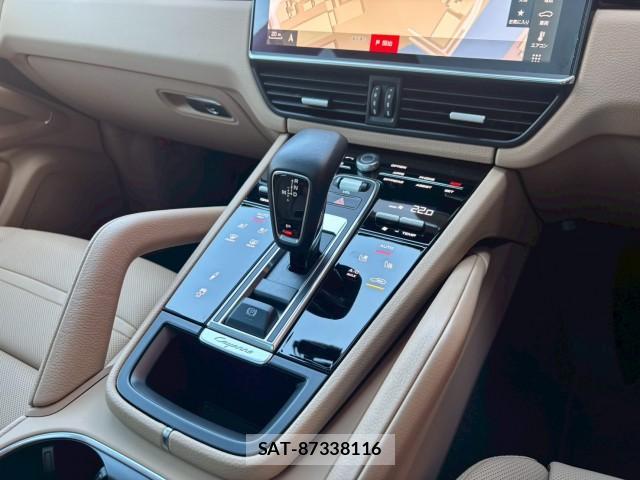 Porsche CAYENNE 2021-05 8003244-15