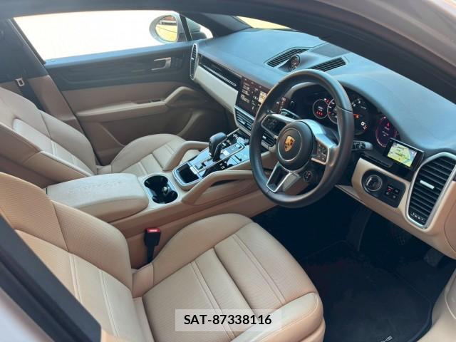 Porsche CAYENNE 2021-05 8003244-2