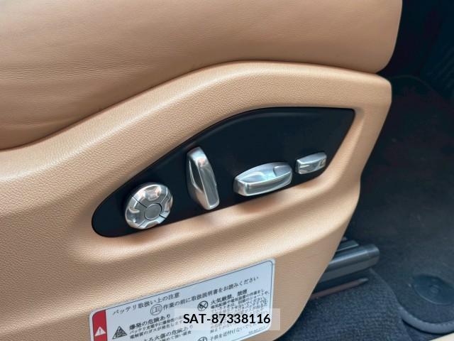 Porsche CAYENNE 2021-05 8003244-7