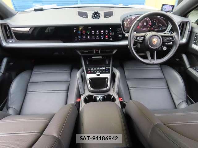 Porsche CAYENNE 2024-02 8003479-1