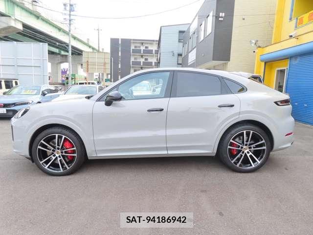 Porsche CAYENNE 2024-02 8003479-5