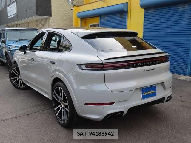 Porsche CAYENNE 2024-02 8003479-6