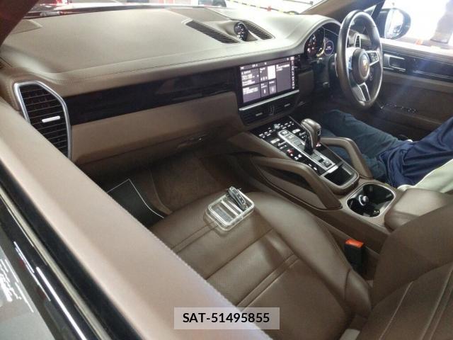 Porsche CAYENNE 2021-04 8009167-2