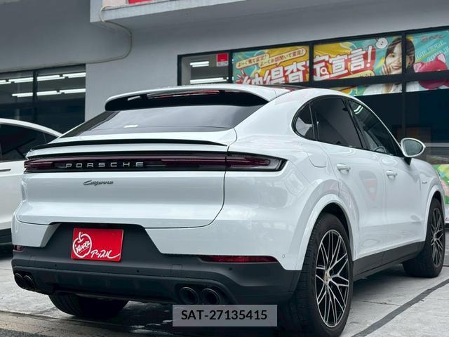 Porsche CAYENNE 2024-04 8009874-10