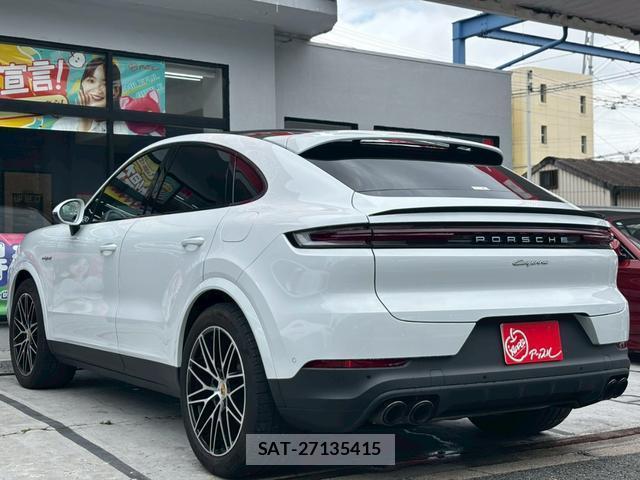 Porsche CAYENNE 2024-04 8009874-14