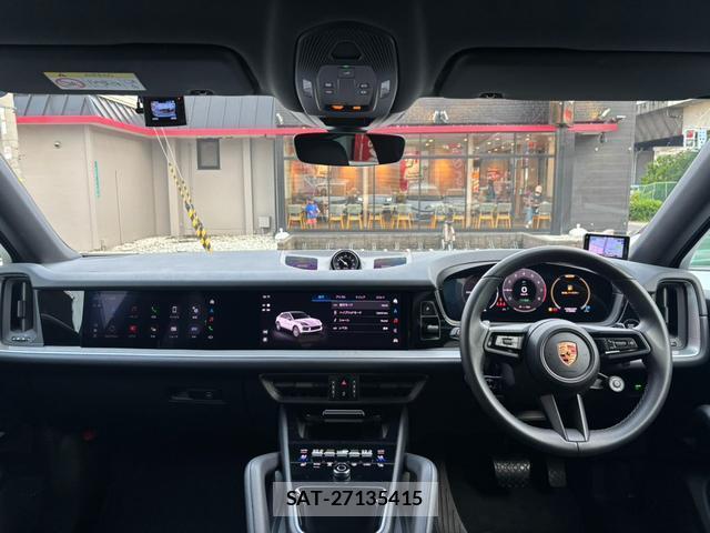 Porsche CAYENNE 2024-04 8009874-16