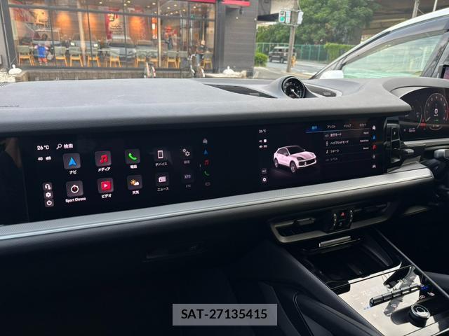 Porsche CAYENNE 2024-04 8009874-2