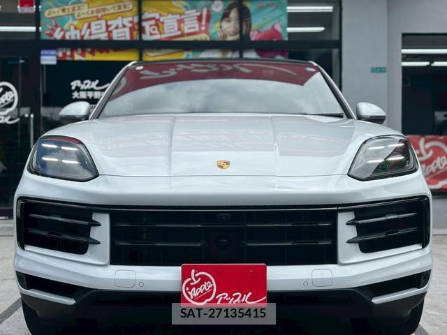 Porsche CAYENNE 2024-04 8009874-8
