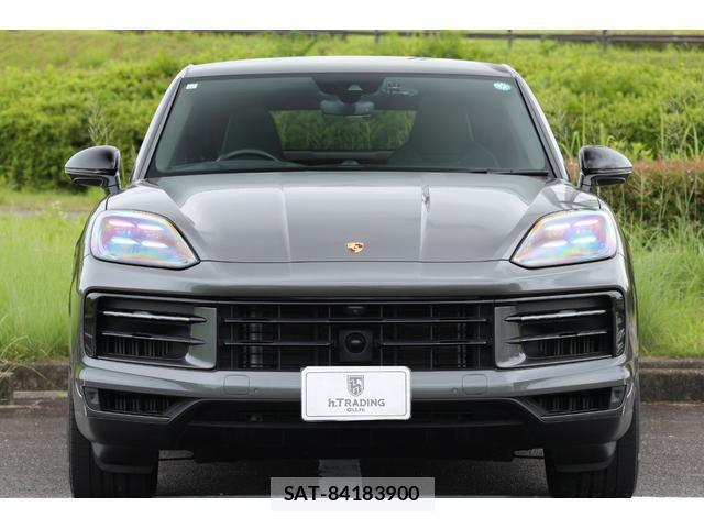 Porsche CAYENNE 2023-11 8011439-11