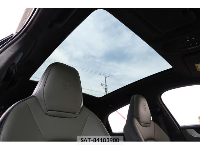Porsche CAYENNE 2023-11 8011439-9
