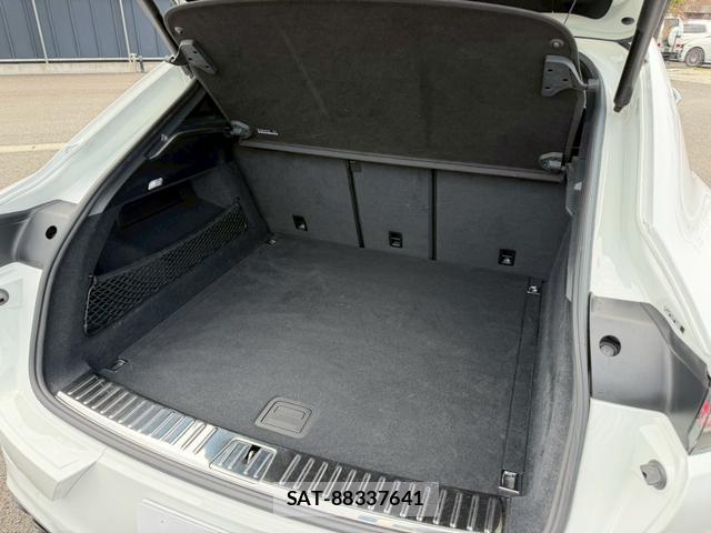 Porsche CAYENNE 2021-02 8011881-18