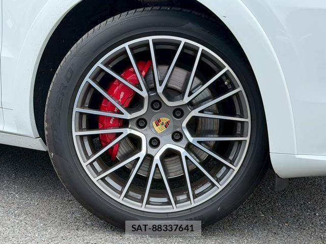 Porsche CAYENNE 2021-02 8011881-5