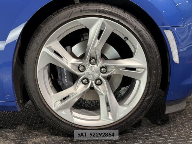 Chevrolet CAMARO 2022-10 8010939-8