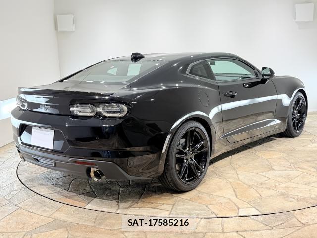 Chevrolet CAMARO 2023-09 8010951-2