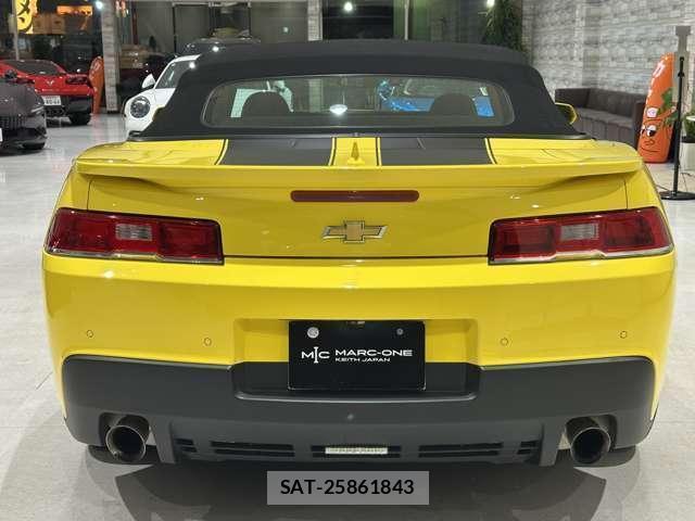 Chevrolet CAMARO 2017-06 8010967-3