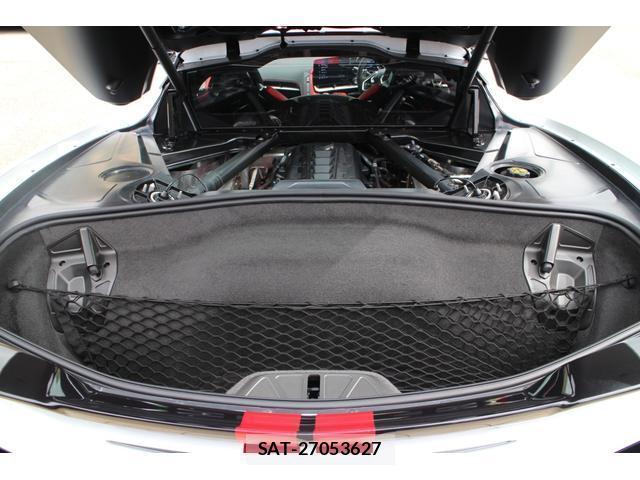 Chevrolet CORVETTE 2023-08 8009057-14