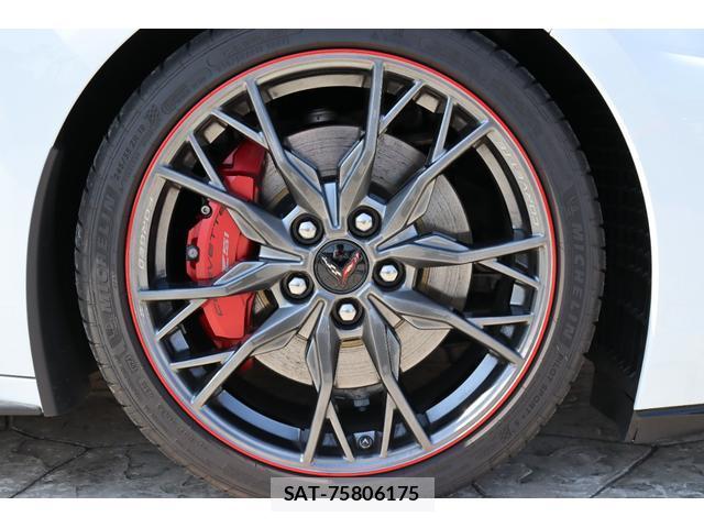 Chevrolet CORVETTE 2023-09 8009137-15