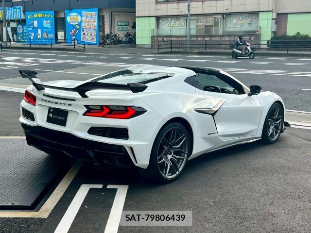 Chevrolet CORVETTE 2024-06 8011239-6