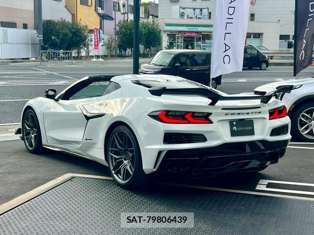 Chevrolet CORVETTE 2024-06 8011239-8