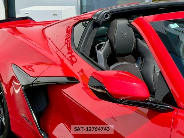 Chevrolet CORVETTE 2024-03 8011245-15
