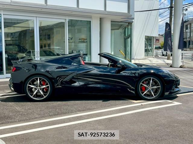 Chevrolet CORVETTE 2024-04 8011251-2