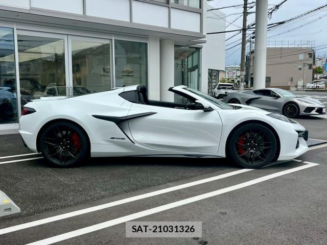 Chevrolet CORVETTE 2025-11 8011252-3