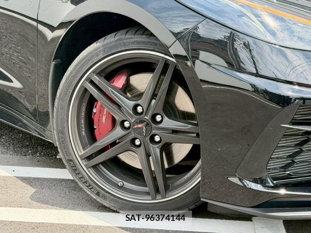 Chevrolet CORVETTE 2025-07 8011257-13