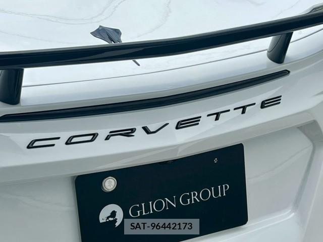 Chevrolet CORVETTE 2025-03 8011258-16