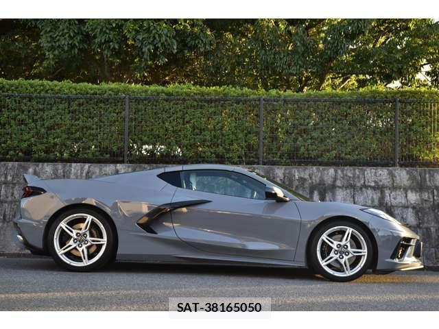 Chevrolet CORVETTE 2024-06 8011511-12