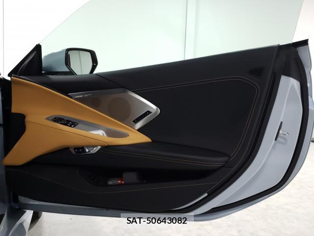 Chevrolet CORVETTE 2022-08 8012505-15