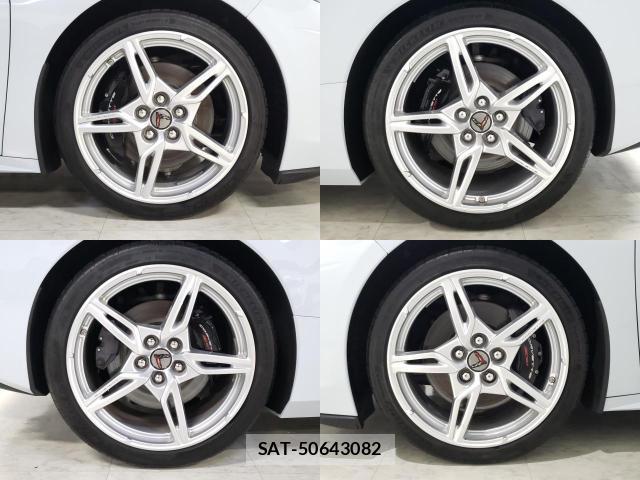 Chevrolet CORVETTE 2022-08 8012505-7