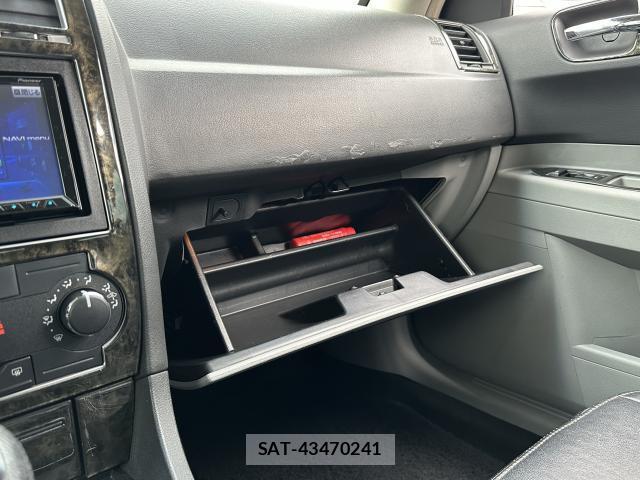 Chrysler 300 2011-03 8004197-16